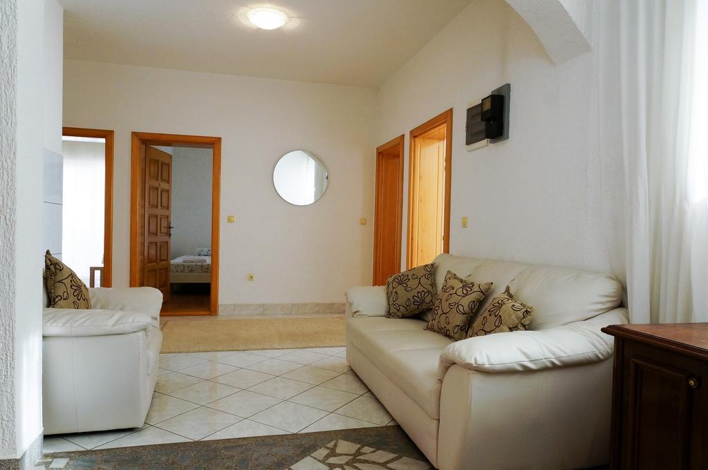 Guest House Heart Of Budva Exteriör bild